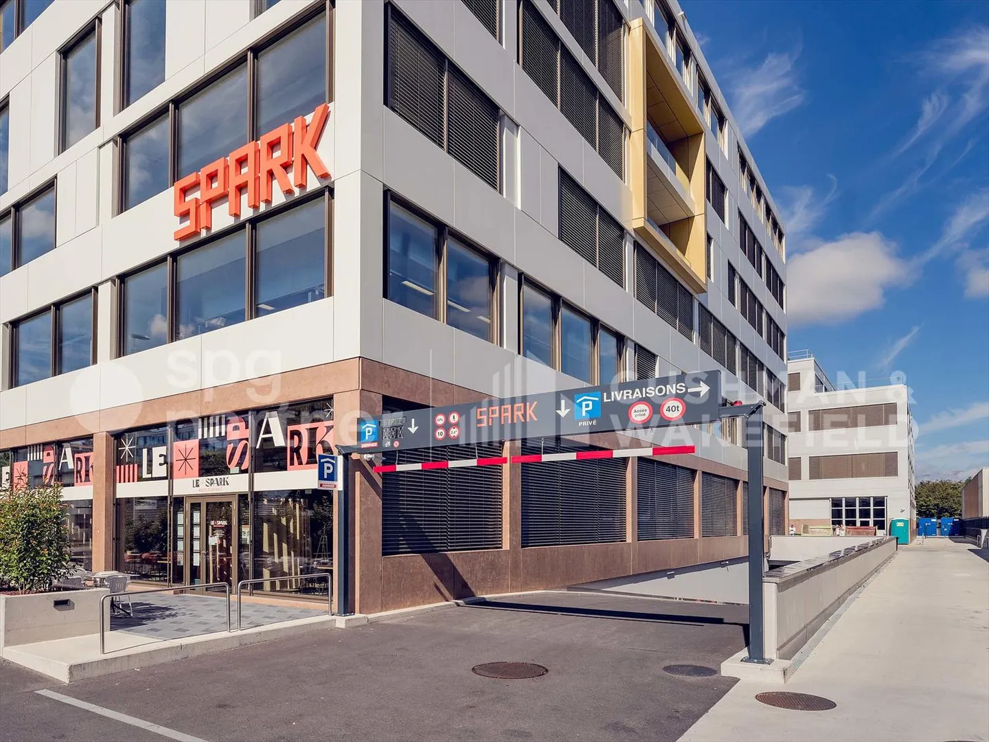 SPARK - Uffici e laboratori in un edificio contemporaneo certificato Minergie - Foto 2 di 4