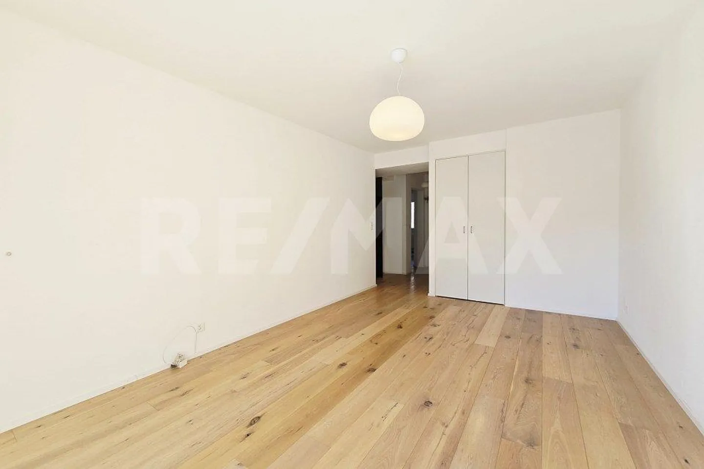 Cozy 2.5-room apartment with balcony in the center - quiet, sunny and... - Photo 9 of 13