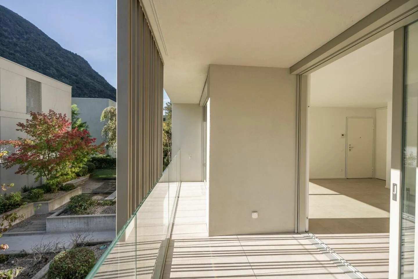 Appartamento moderno con terrazza - Foto 4 di 22