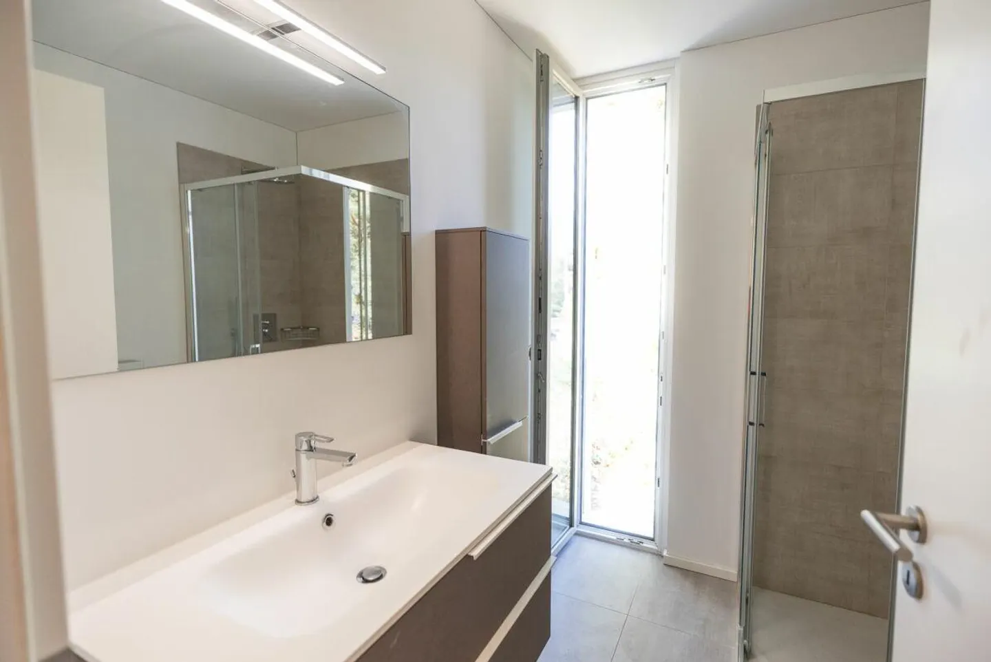 Appartamento moderno con terrazza - Foto 15 di 22