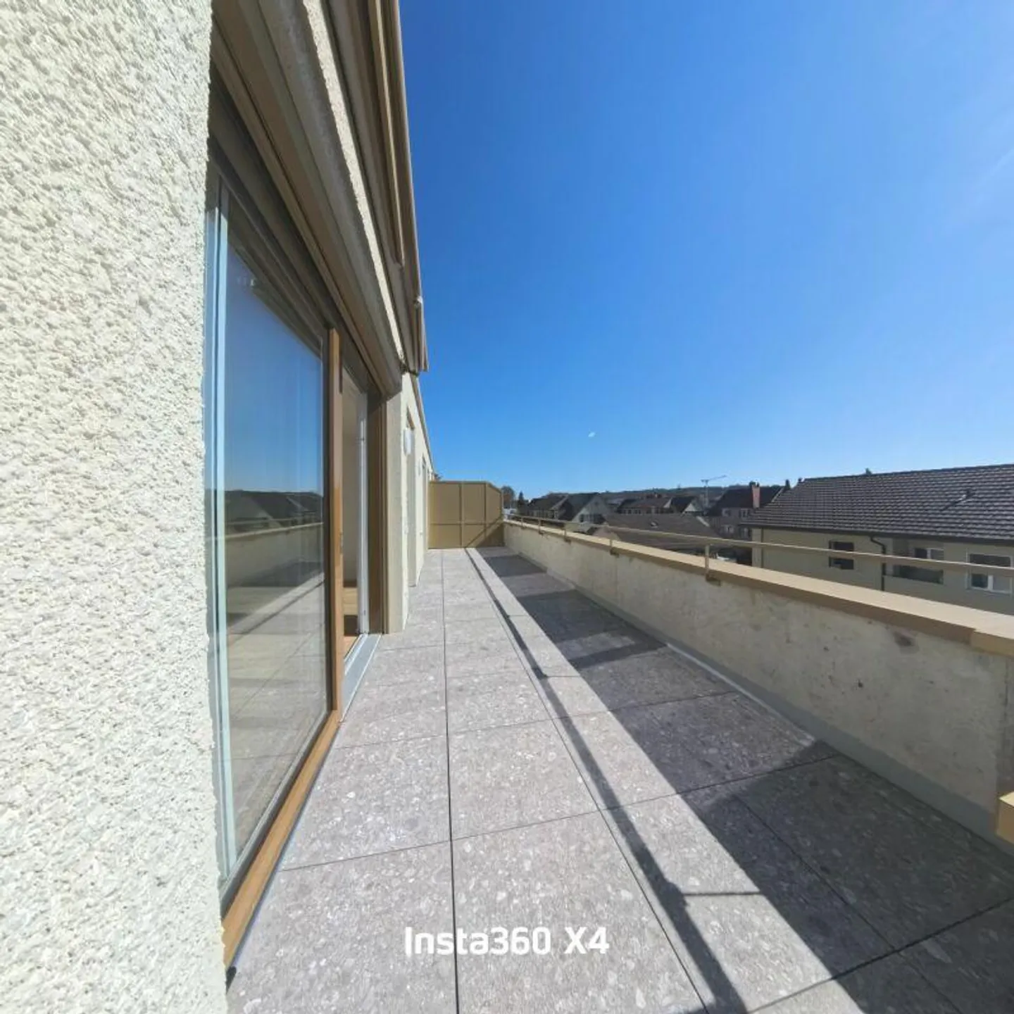 New, bright 3½-room penthouse apartment with terrace - Photo 2 of 9