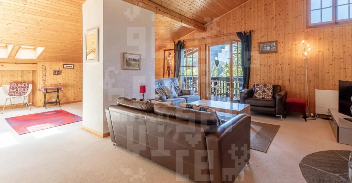 Appartement sous les toits - Photo 4 sur 12