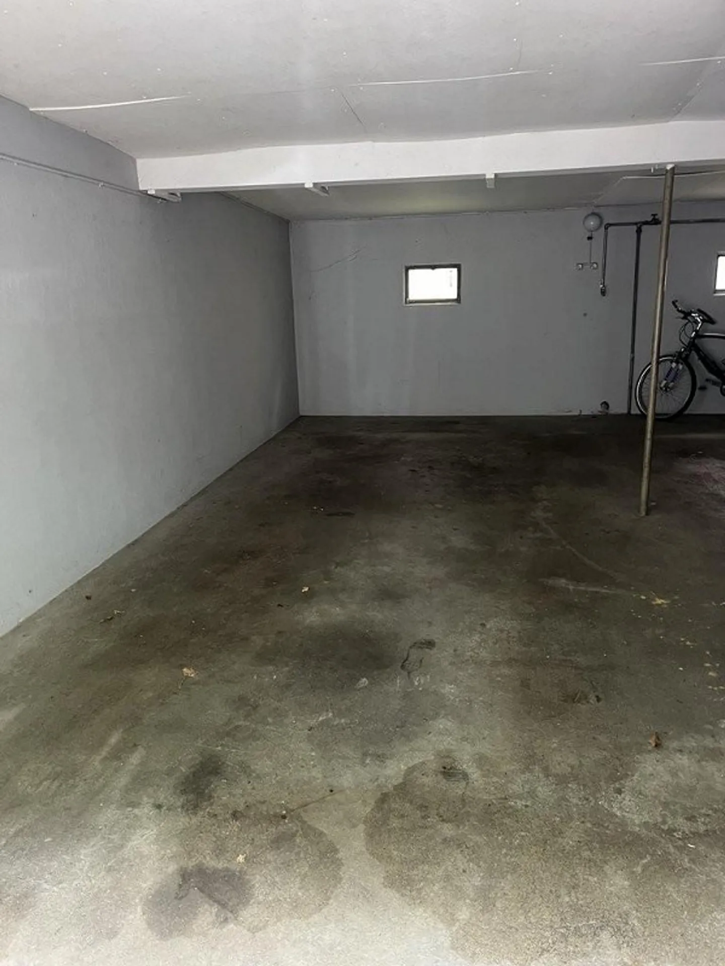 Einzelgarage im Breitenrain zu vermieten - Foto 2 di 3