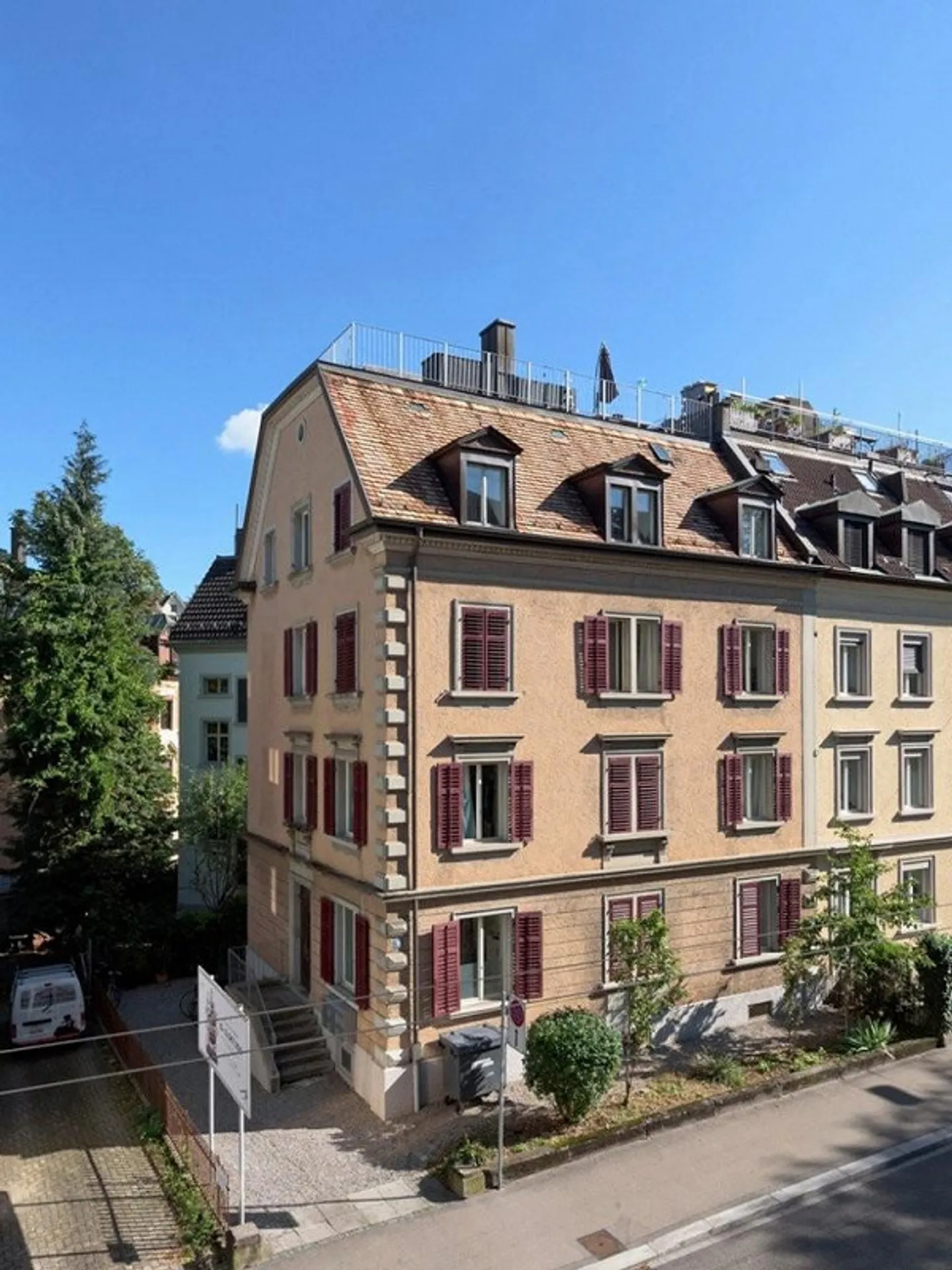 Renovated old-style apartment in Art Nouveau building - Photo 1 of 10