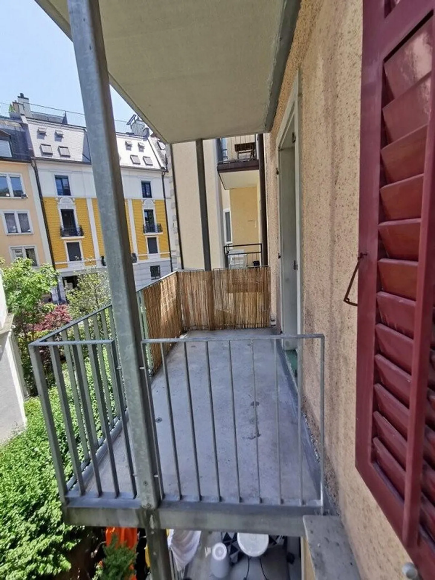 Renovated old-style apartment in Art Nouveau building - Photo 9 of 10