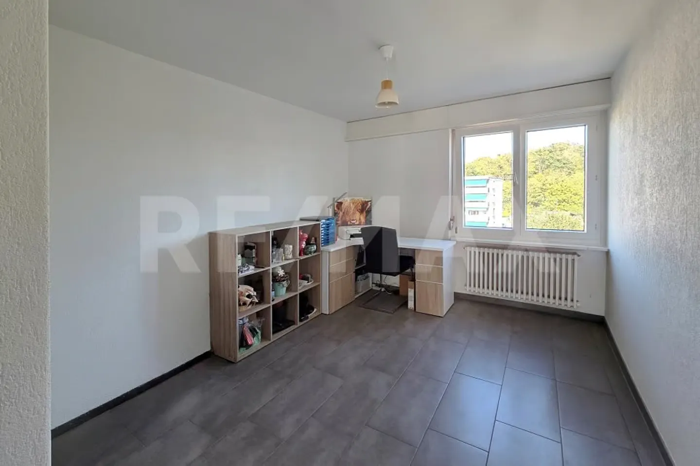Charming 3.5-Room Apartment - Photo 3 of 10