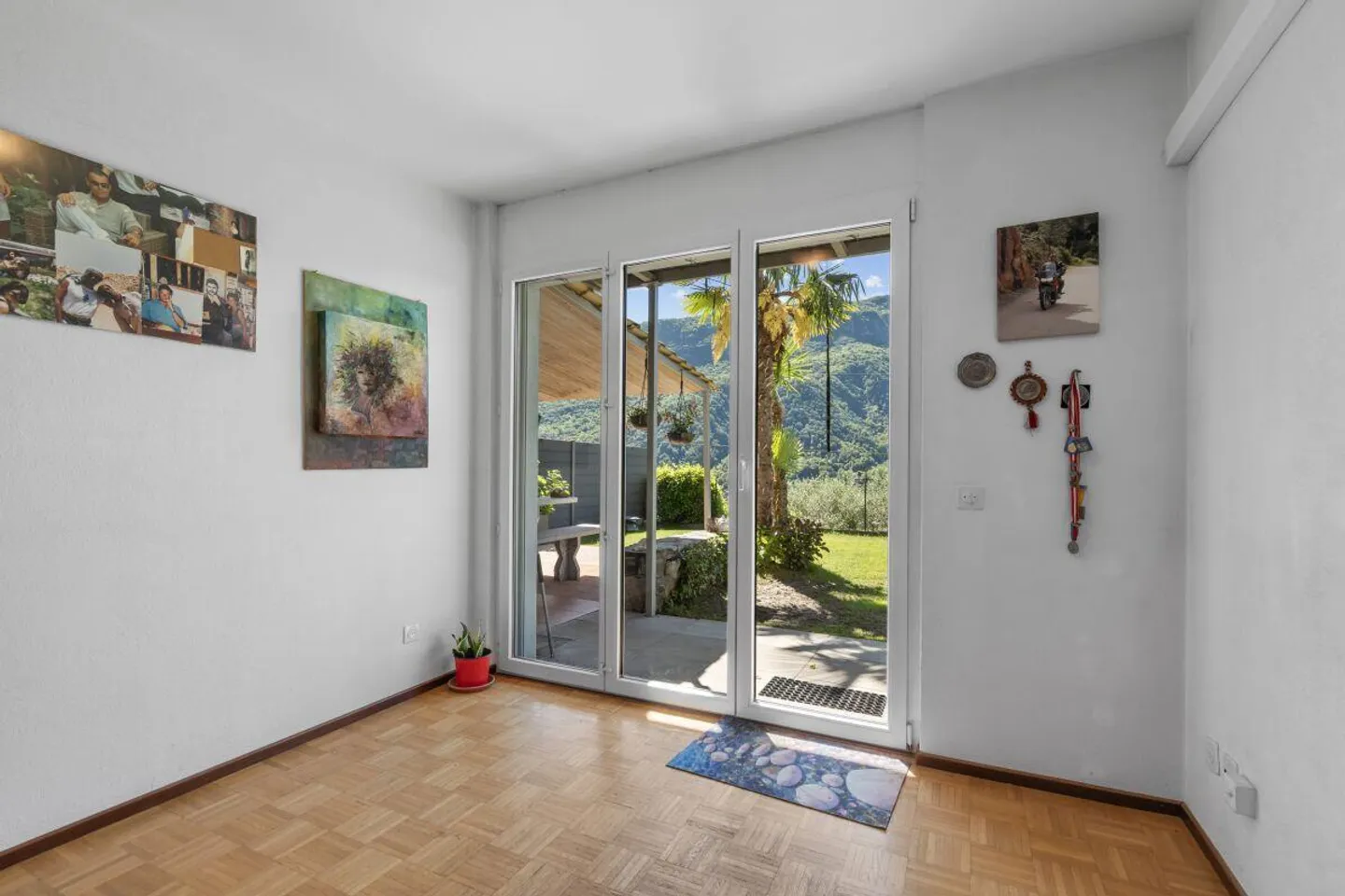 Erleben Sie die Schönheit von Capolago: Haus mit atemberaubendem Blick auf den See - Foto 15 von 17
