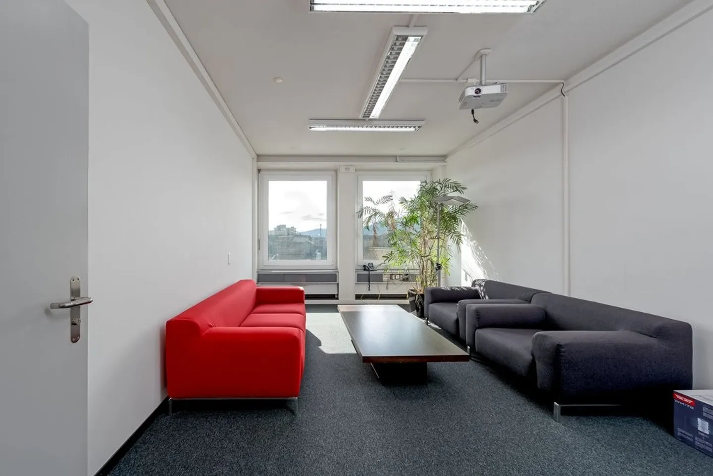 Bureaux centraux et lumineux au cœur de Wiedikon (8004 Zurich) - Photo 3 sur 10