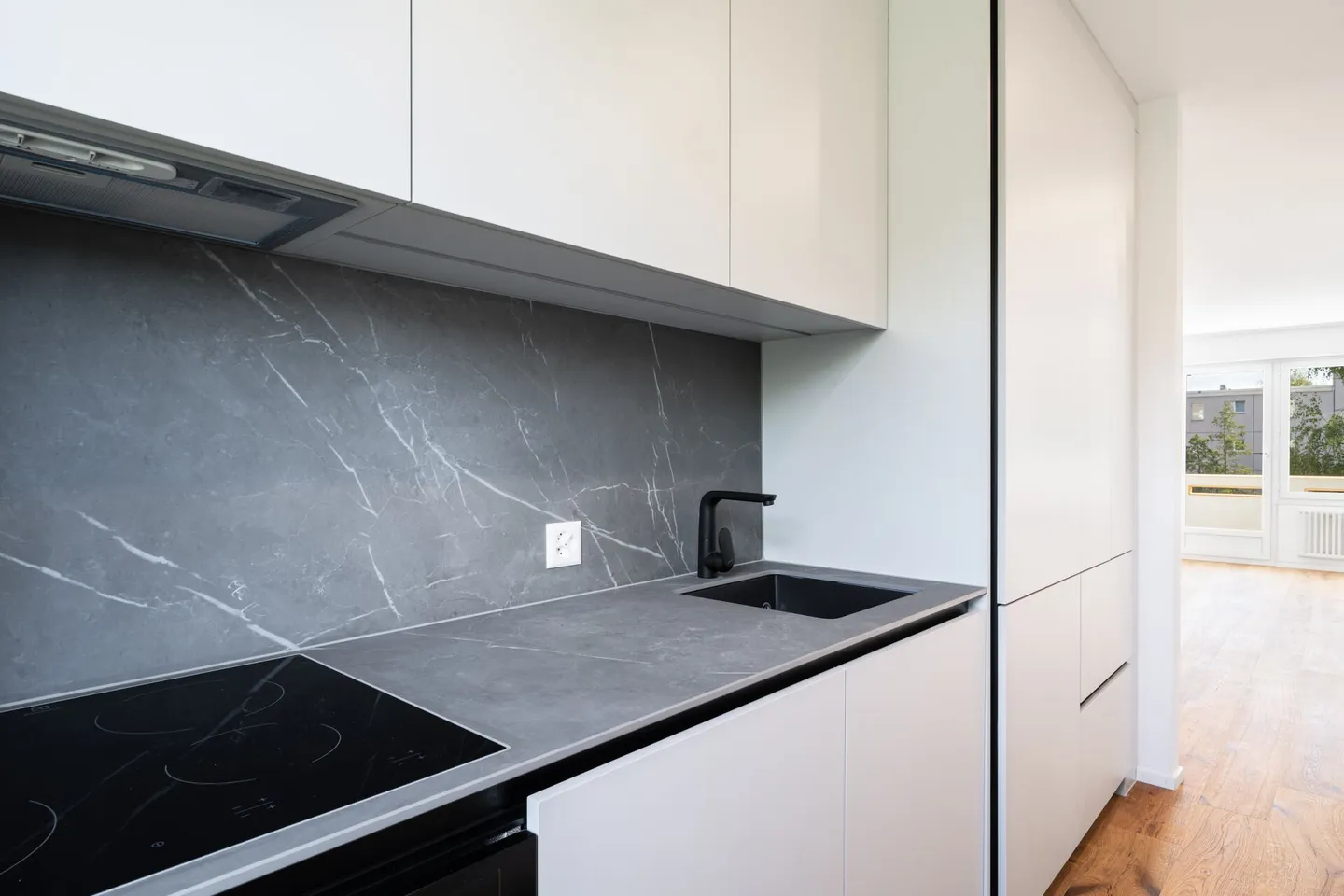 Ready to move in and high-quality renovated - Your new home in Benglen - Photo 8 of 13