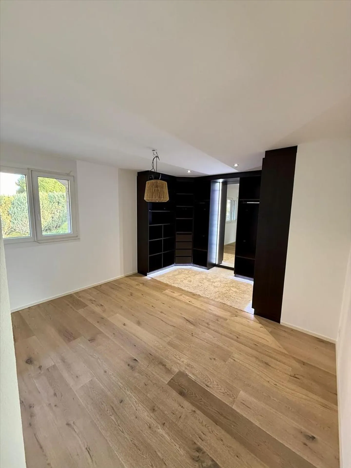 Appartement 2.5 pièces avec dressing, terrasse et jardin privatif - Foto 3 di 6