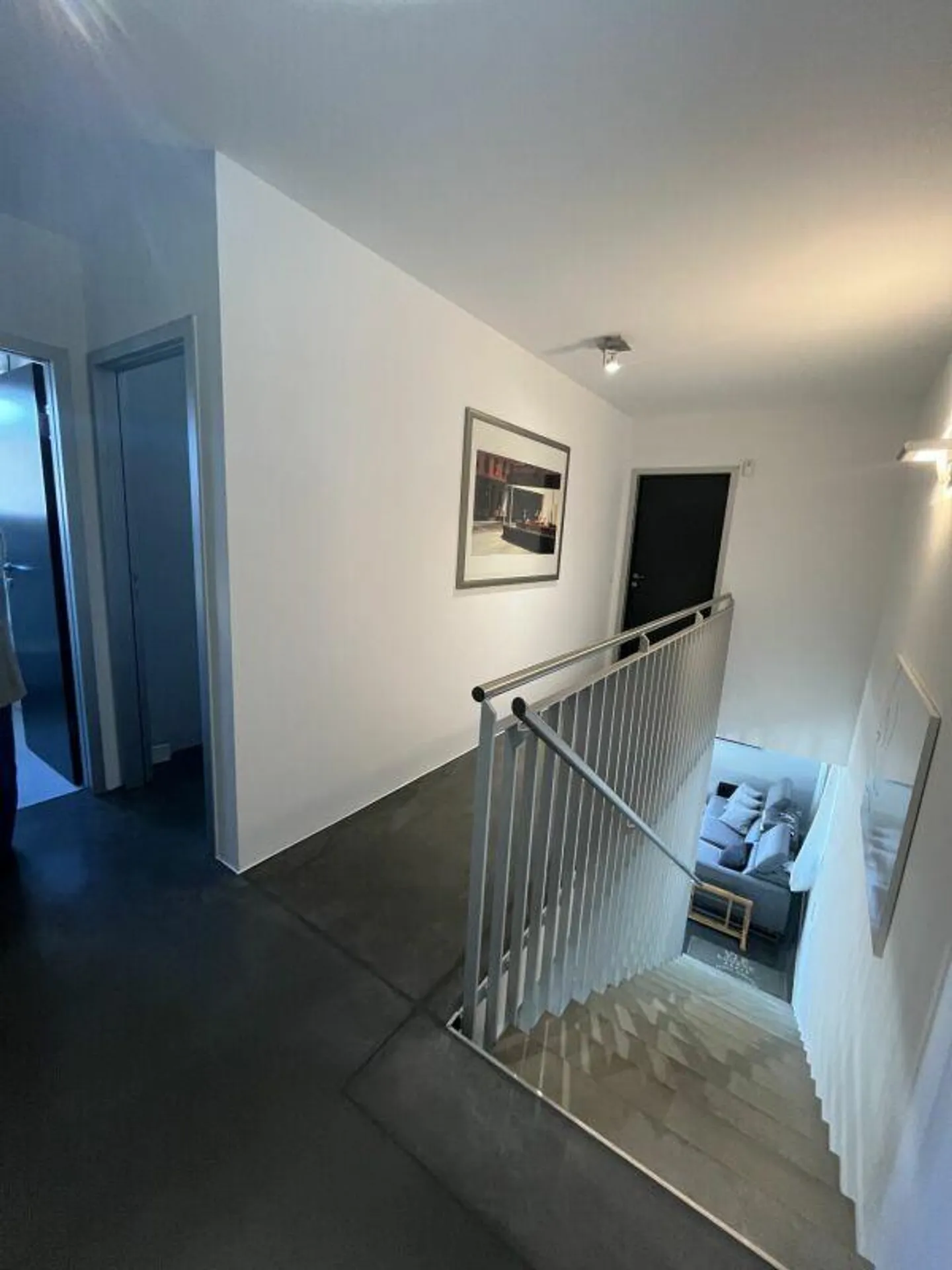 Modern and spacious single-family house - Photo 3 of 8
