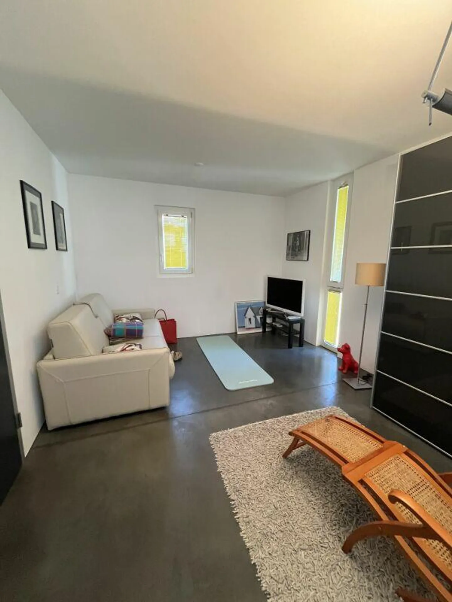 Modern and spacious single-family house - Photo 7 of 8