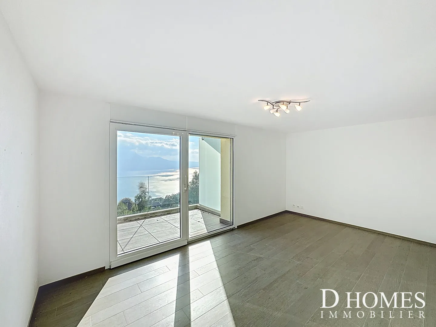 Appartement Magnifique avec Vue - Photo 7 sur 12