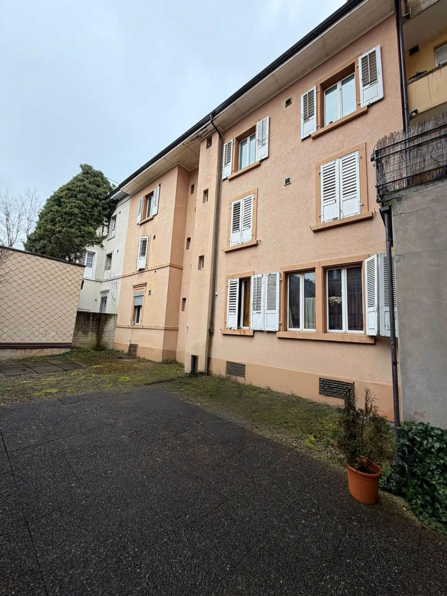 Investitionsobjekt in Bienne - Foto 3 von 4