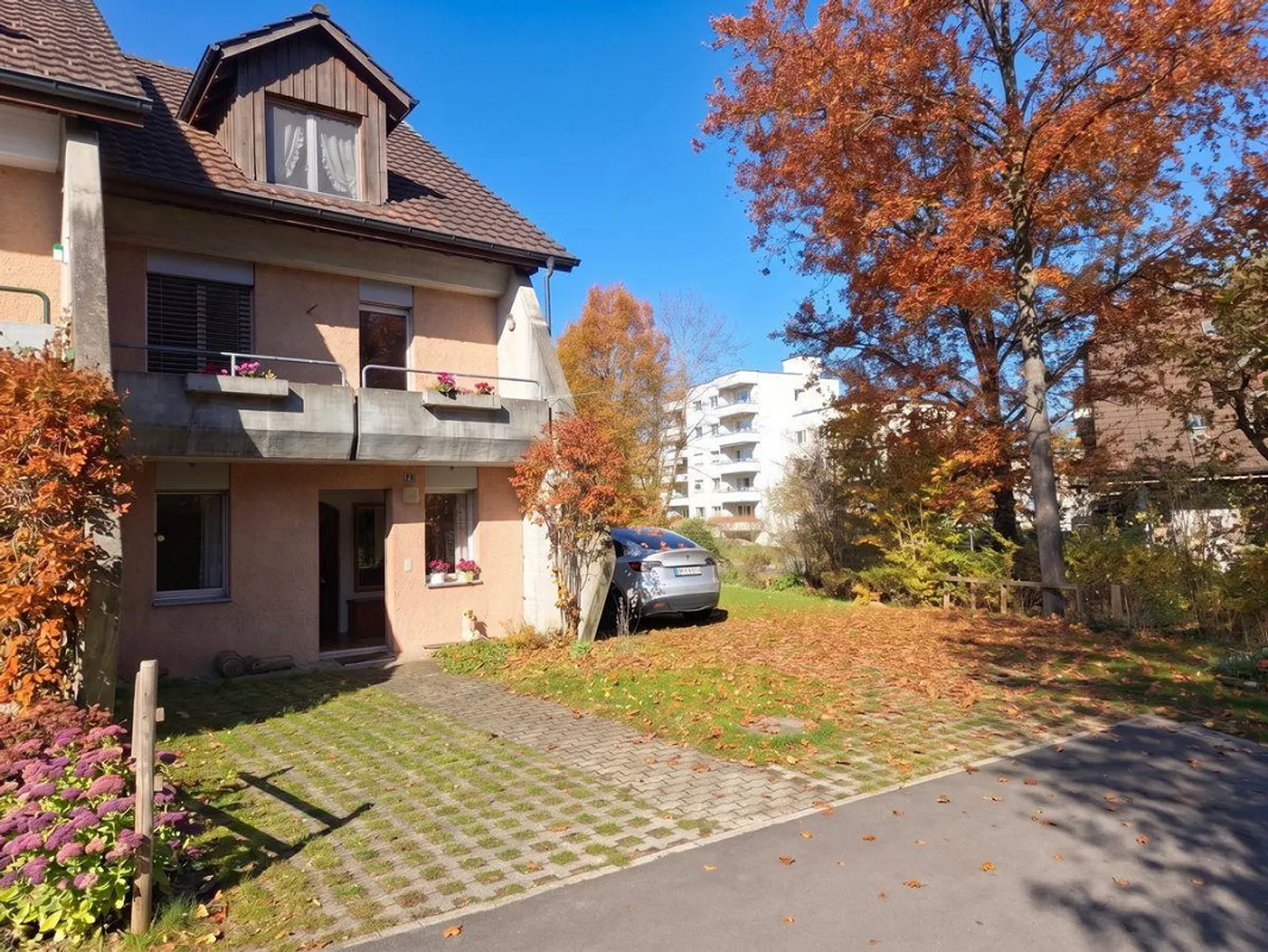 NUOVO PREZZO: Ampia casa a schiera angolare con giardino di 534 m² in una posizione familiare di alto livello - Foto 8 di 13