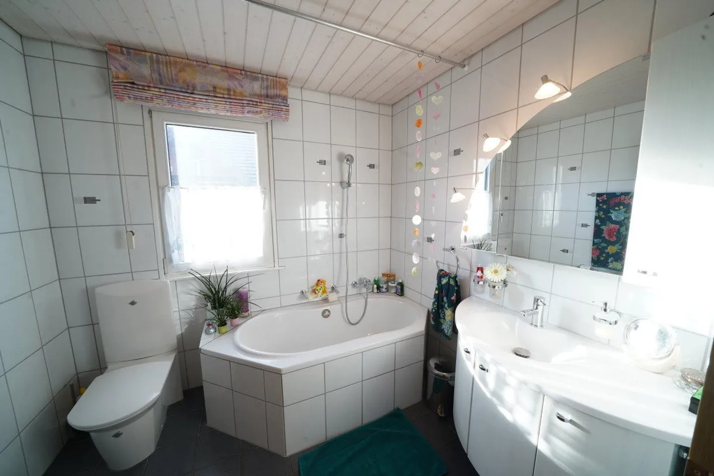 Casa unifamiliare attraente al confine della zona edificabile - Foto 7 di 8