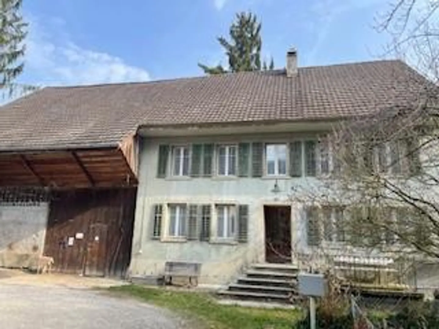 8-room single-family house - Photo 1 of 11