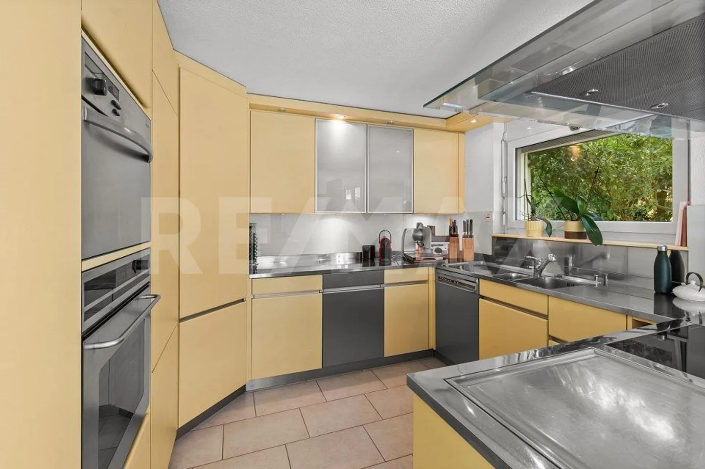 Geräumiges Einfamilienhaus mit Garten - Foto 9 von 13