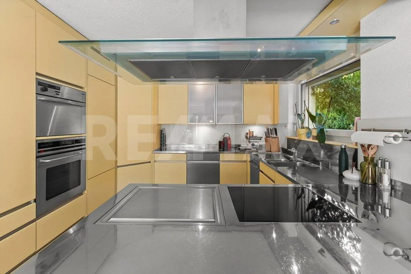 Geräumiges Einfamilienhaus mit Garten - Foto 10 von 13
