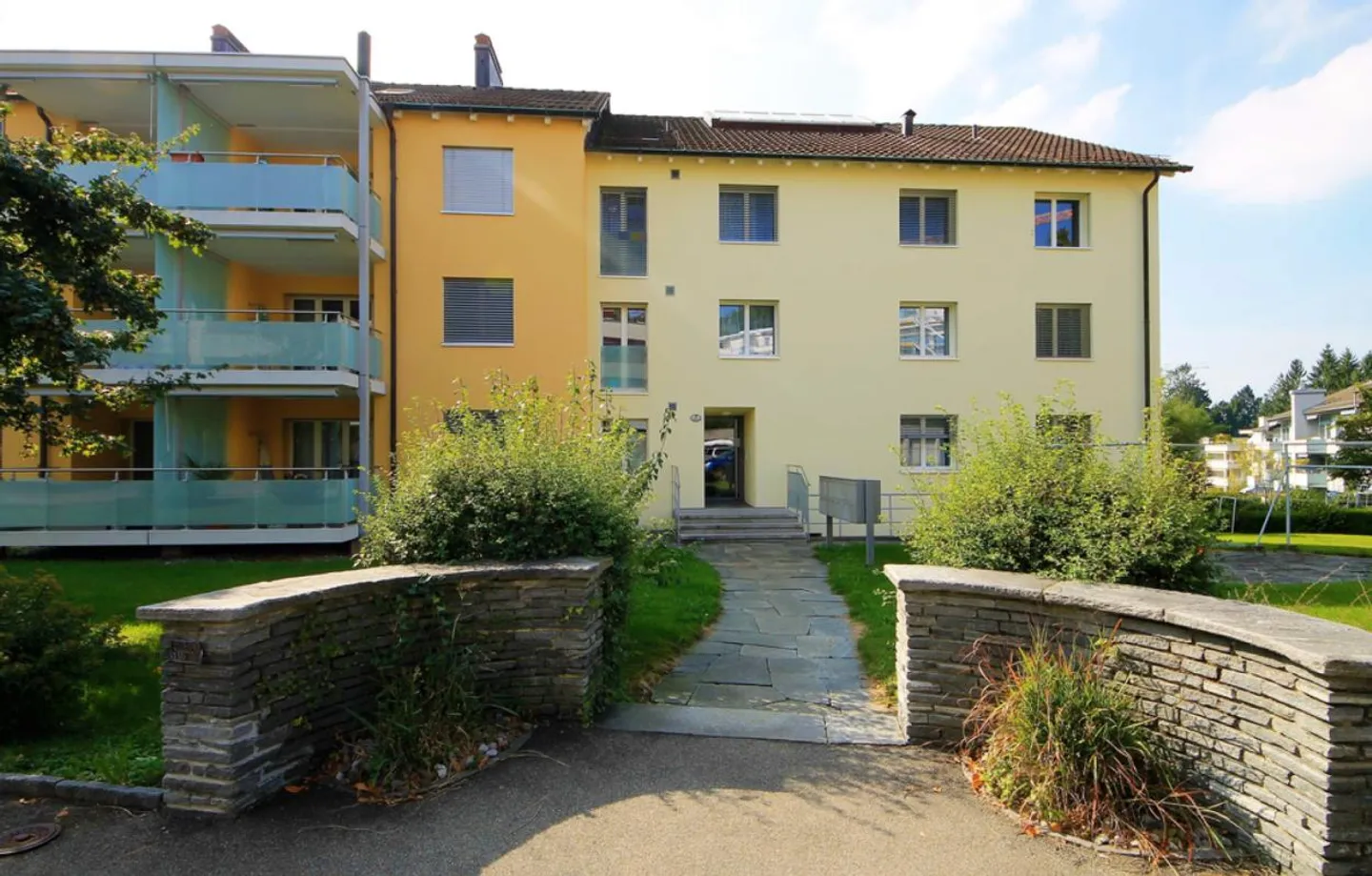 Appartamento luminoso in una posizione tranquilla nel popolare quartiere di Wesemlin - Foto 1 di 9