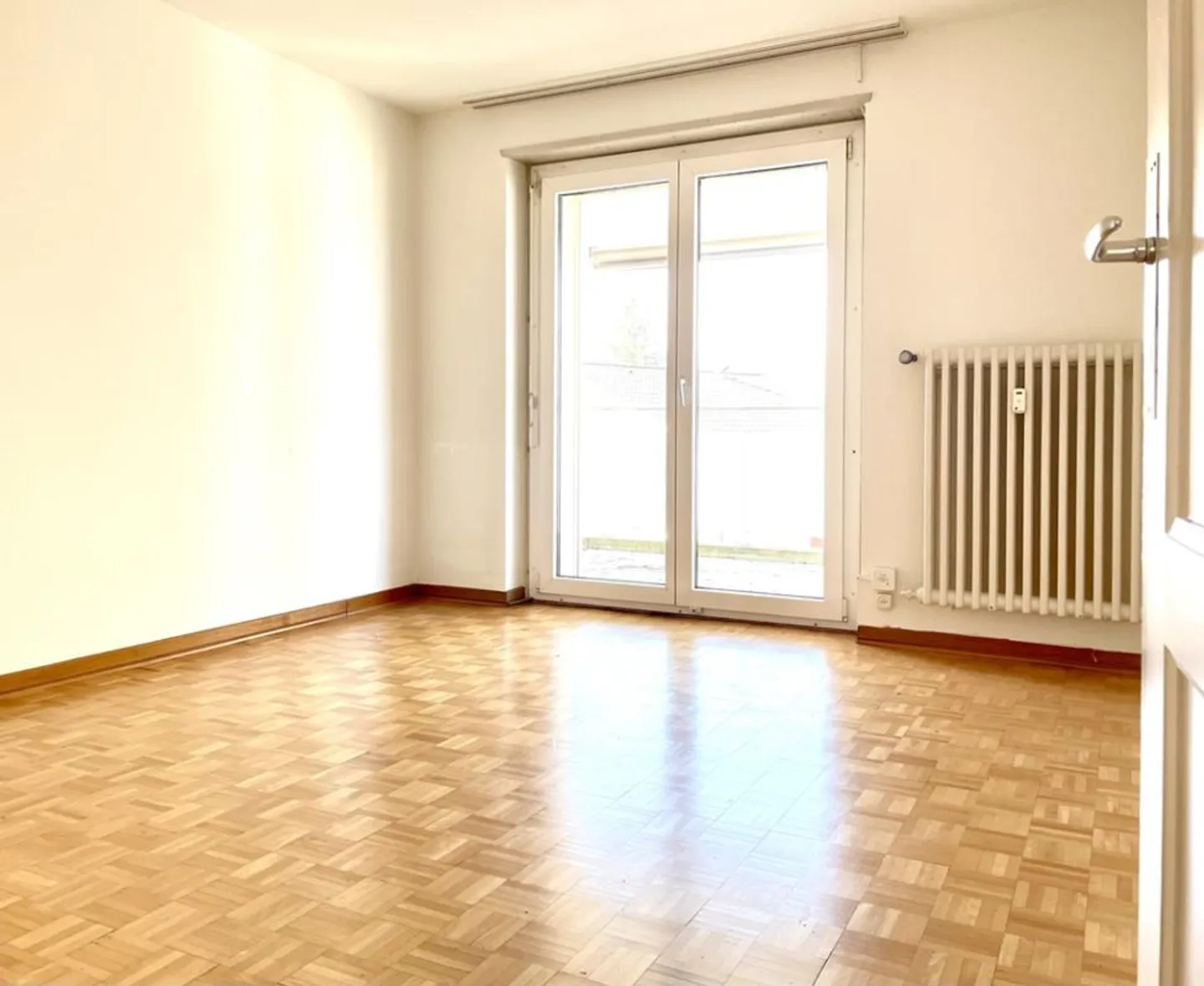 Appartamento luminoso in una posizione tranquilla nel popolare quartiere di Wesemlin - Foto 3 di 9