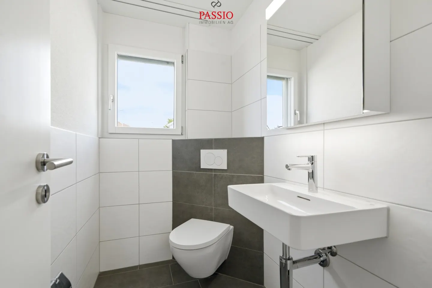 Exclusive 6.5-room semi-detached house with spacious garden - Photo 15 of 47