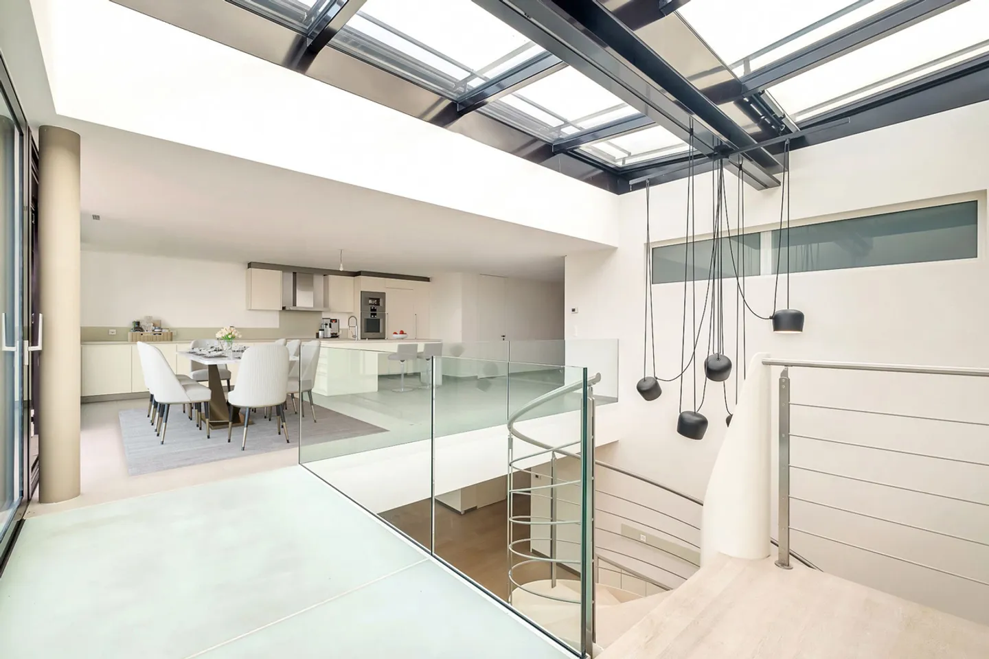 Duplex for sale - Photo 4 of 7