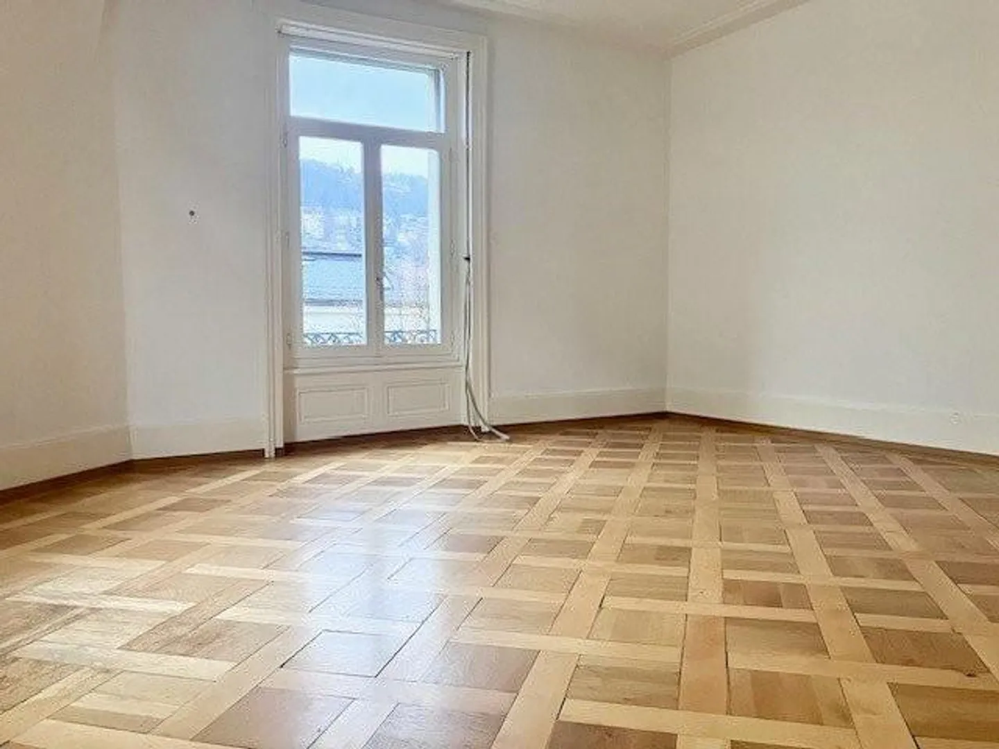 La tua nuova condivisione? Ampio appartamento di 6 stanze in centro da affittare - Foto 2 di 12