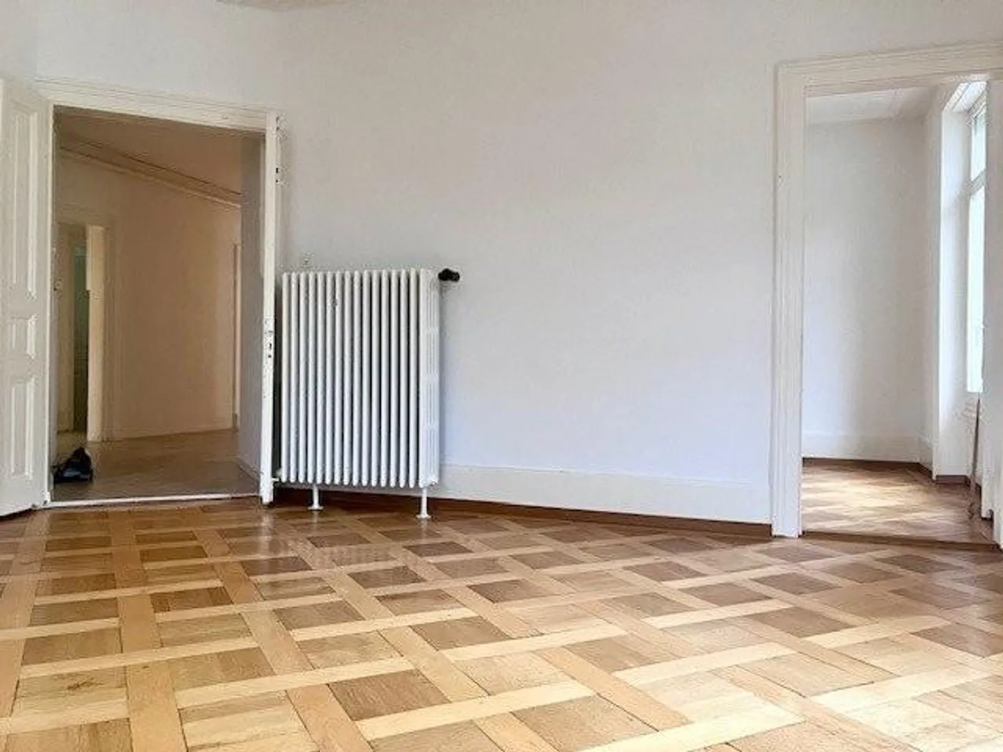 La tua nuova condivisione? Ampio appartamento di 6 stanze in centro da affittare - Foto 3 di 12