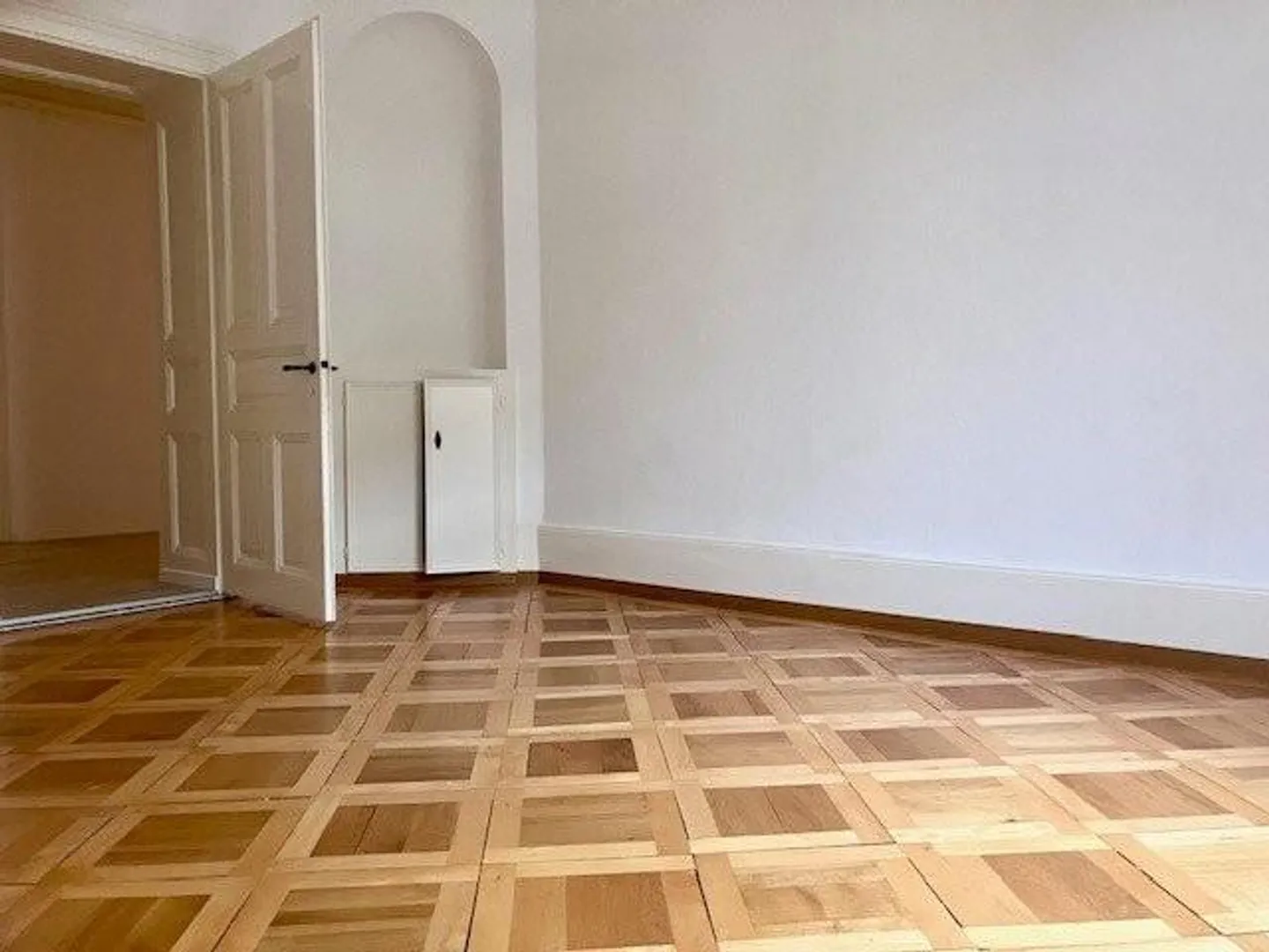 La tua nuova condivisione? Ampio appartamento di 6 stanze in centro da affittare - Foto 8 di 12