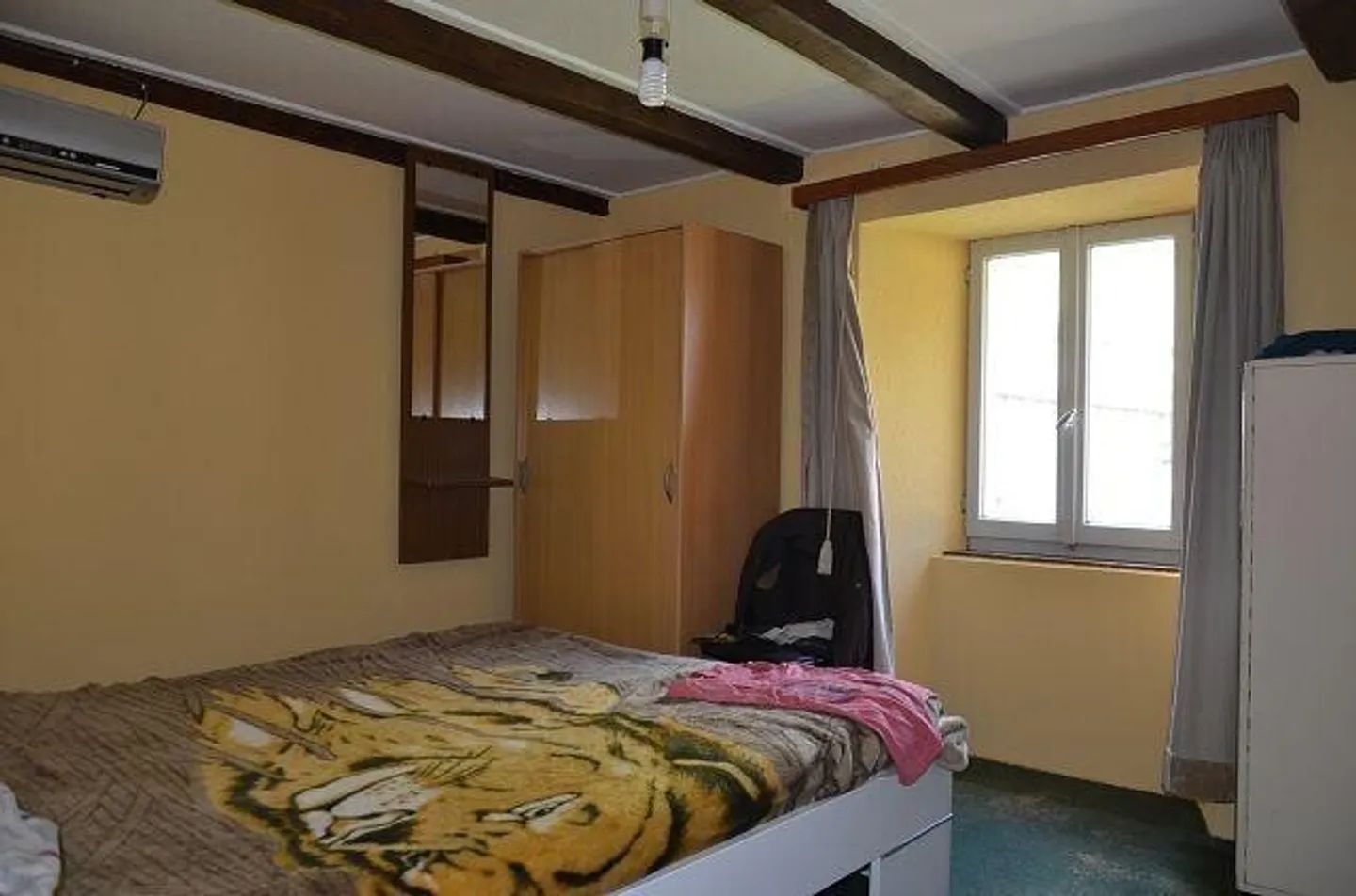 Maison dans le village avec jardin et terrasse très ensoleillée, calme avec belle vue - Photo 6 sur 13