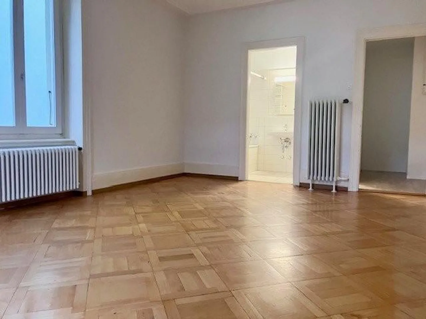 La tua nuova condivisione? Ampio appartamento di 6 stanze in centro da affittare - Foto 5 di 12