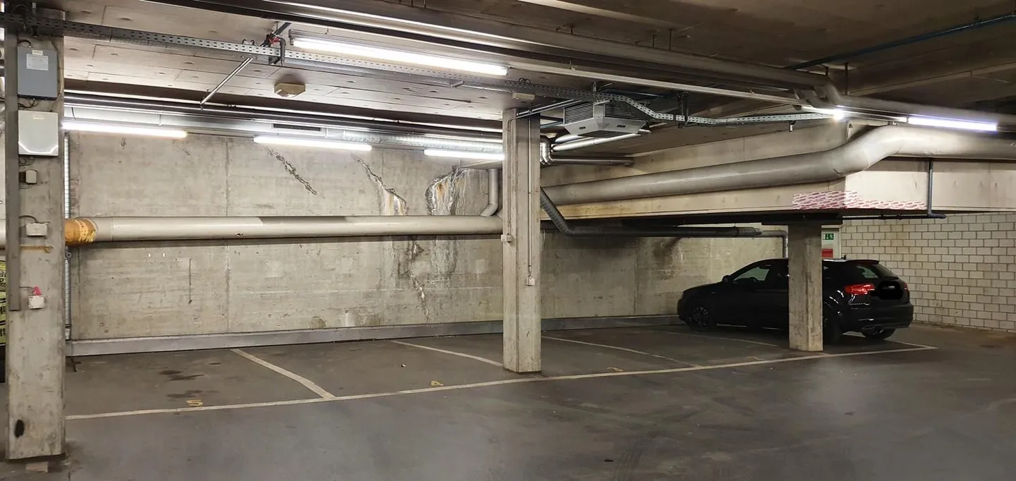 Zofingen, parking space directly at the train station for rent - Photo 3 of 3