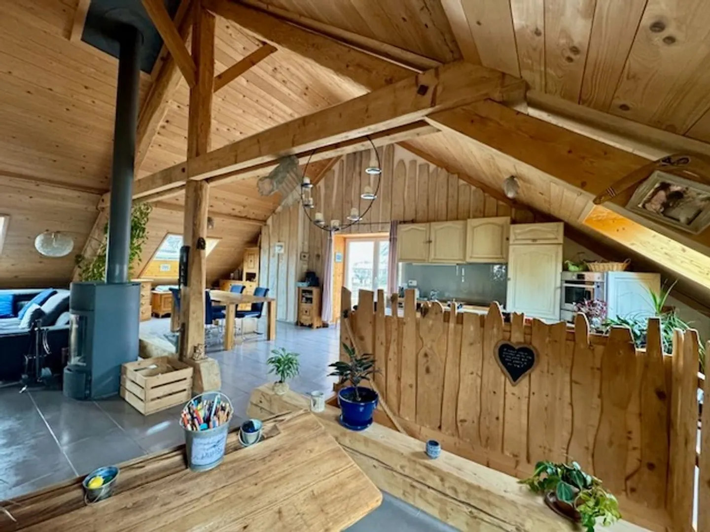 Gemütliches Haus in Les Verrières: Zwei Wohnungen mit Terrasse, Garten und 3 Parkplätzen - Foto 8 von 13