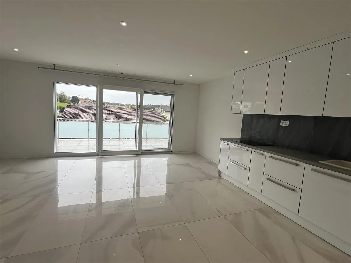 Magnificent 4.5-room apartment in Vuistérens-devant-Romont - Photo 5 of 11