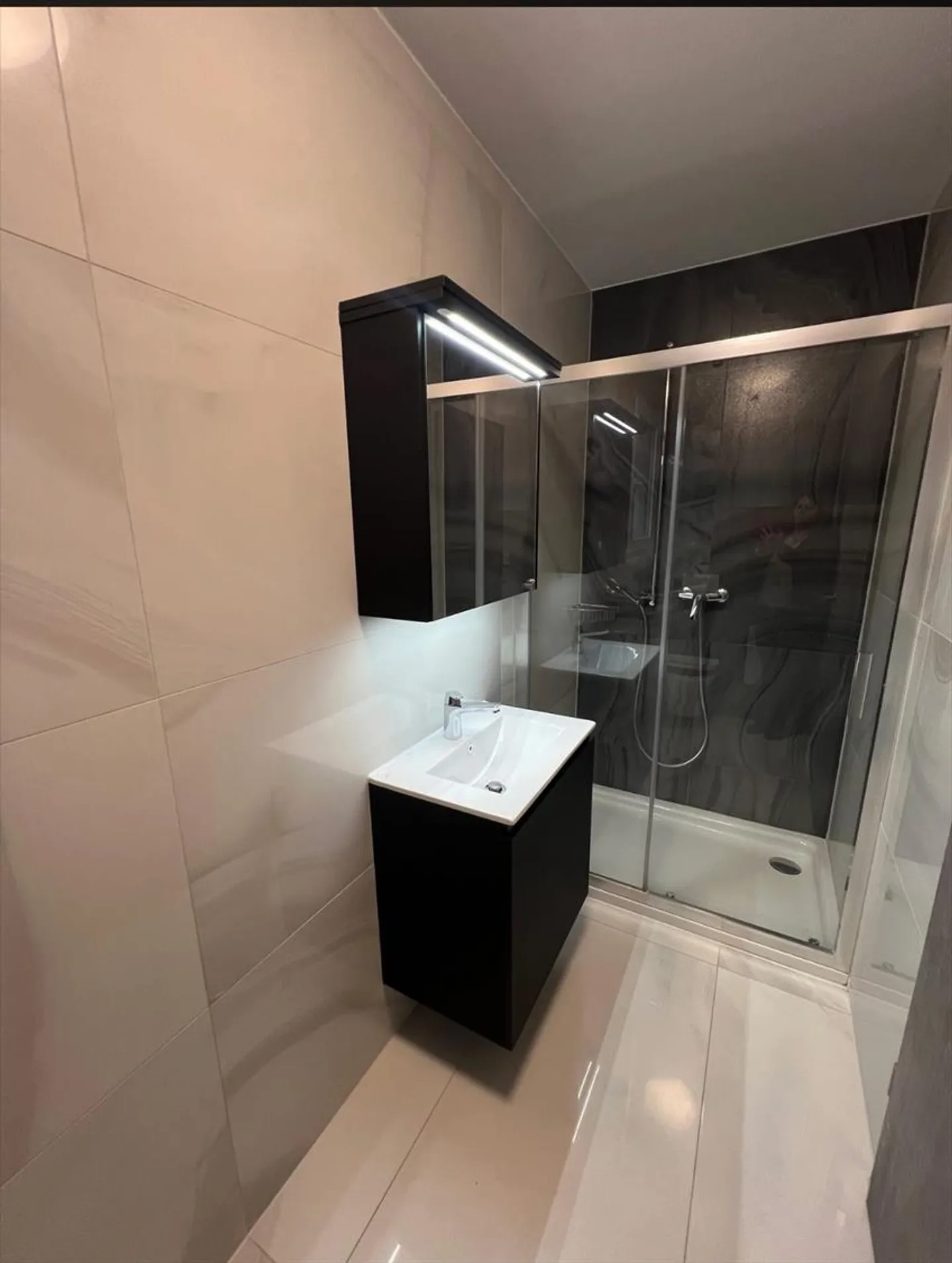Magnificent 4.5-room apartment in Vuistérens-devant-Romont - Photo 10 of 11