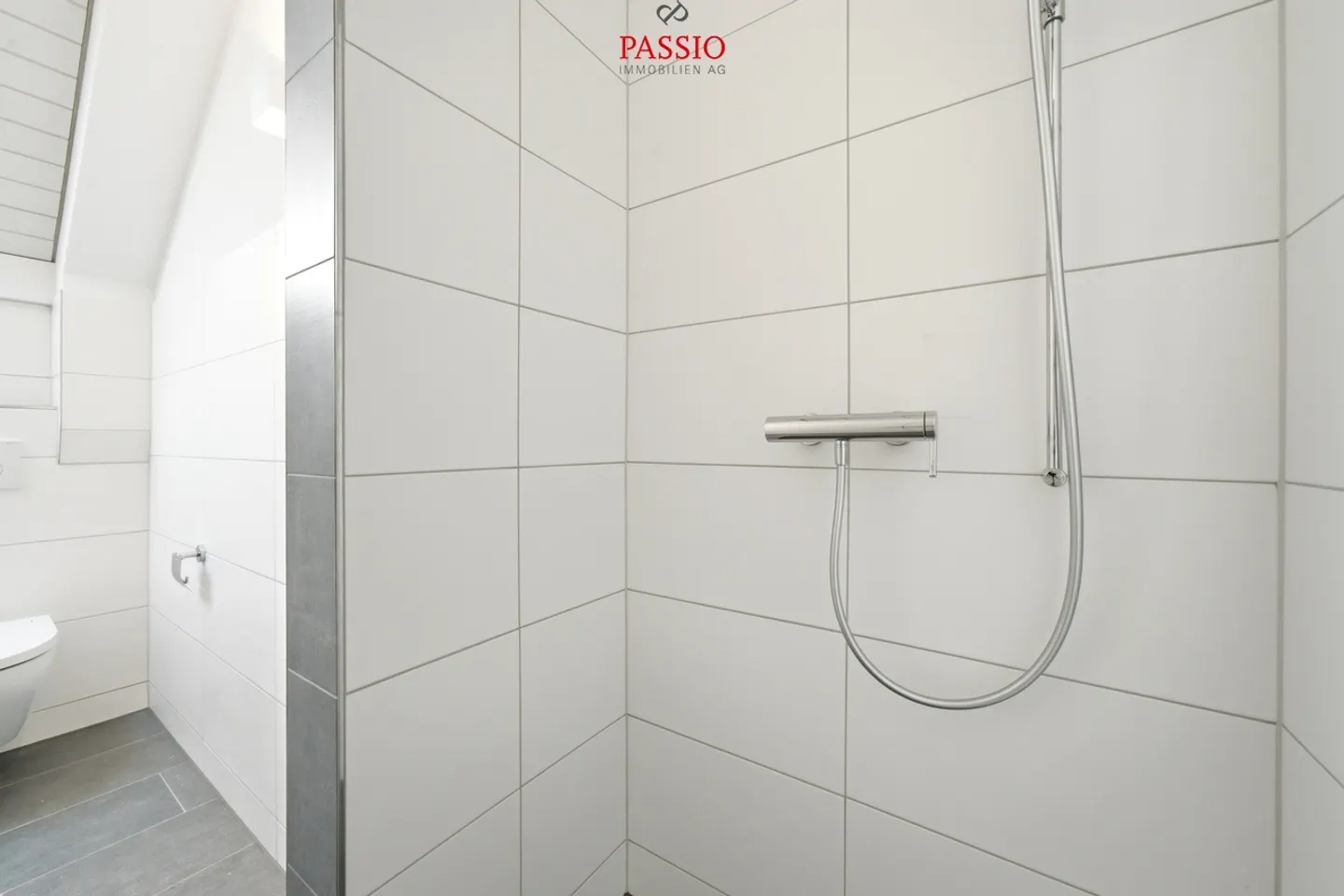 Exclusive 6.5-room semi-detached house with spacious garden - Photo 28 of 47