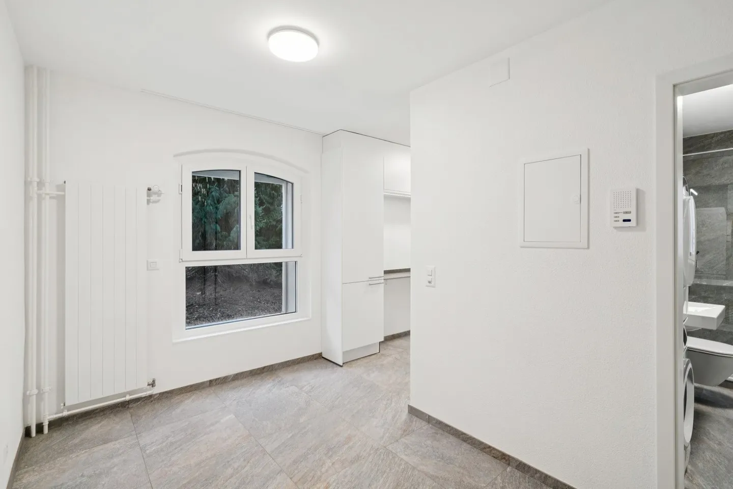 Charming Garden Apartment in Glattbrugg - Photo 5 of 9