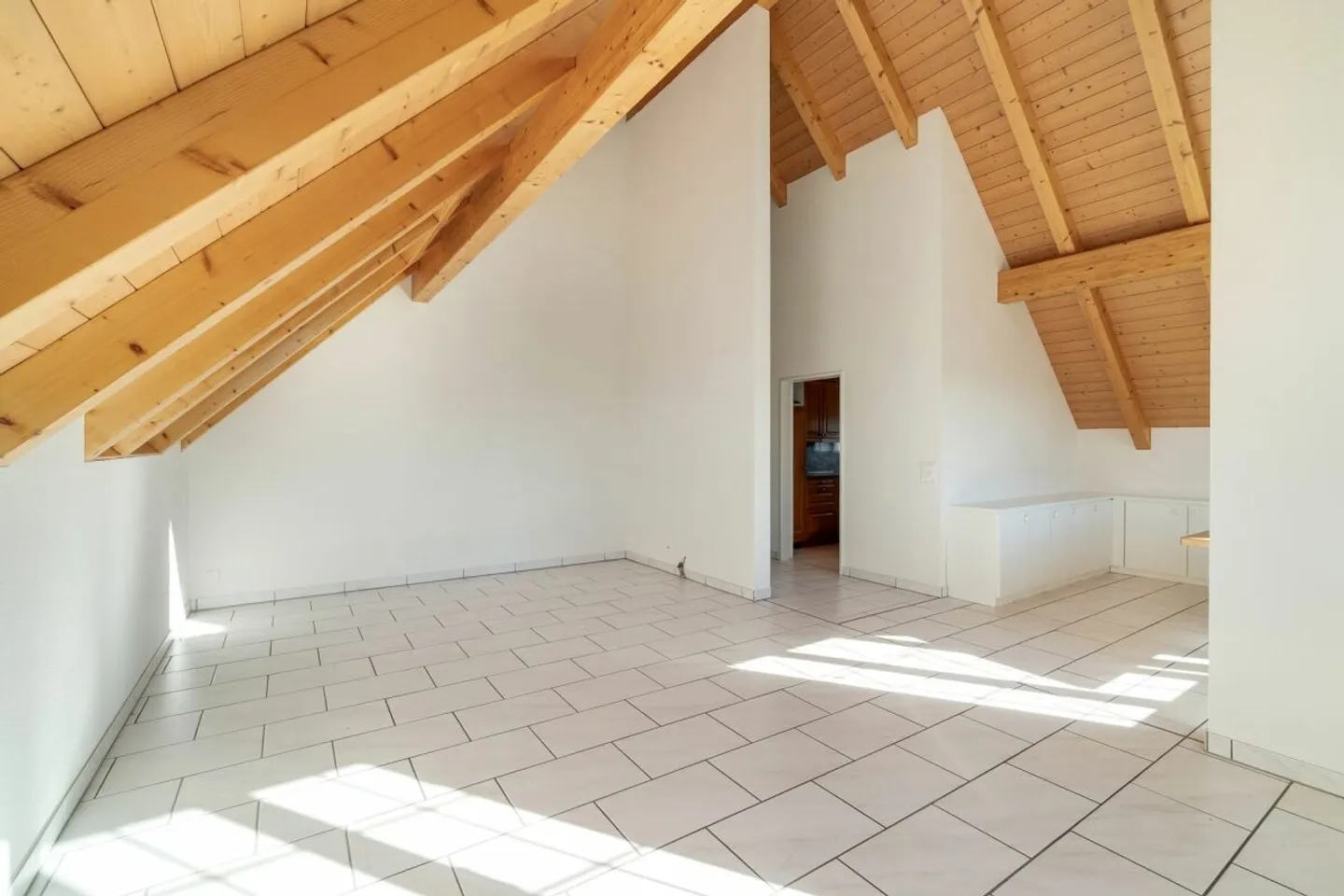 Apartment for rent - Photo 6 of 14