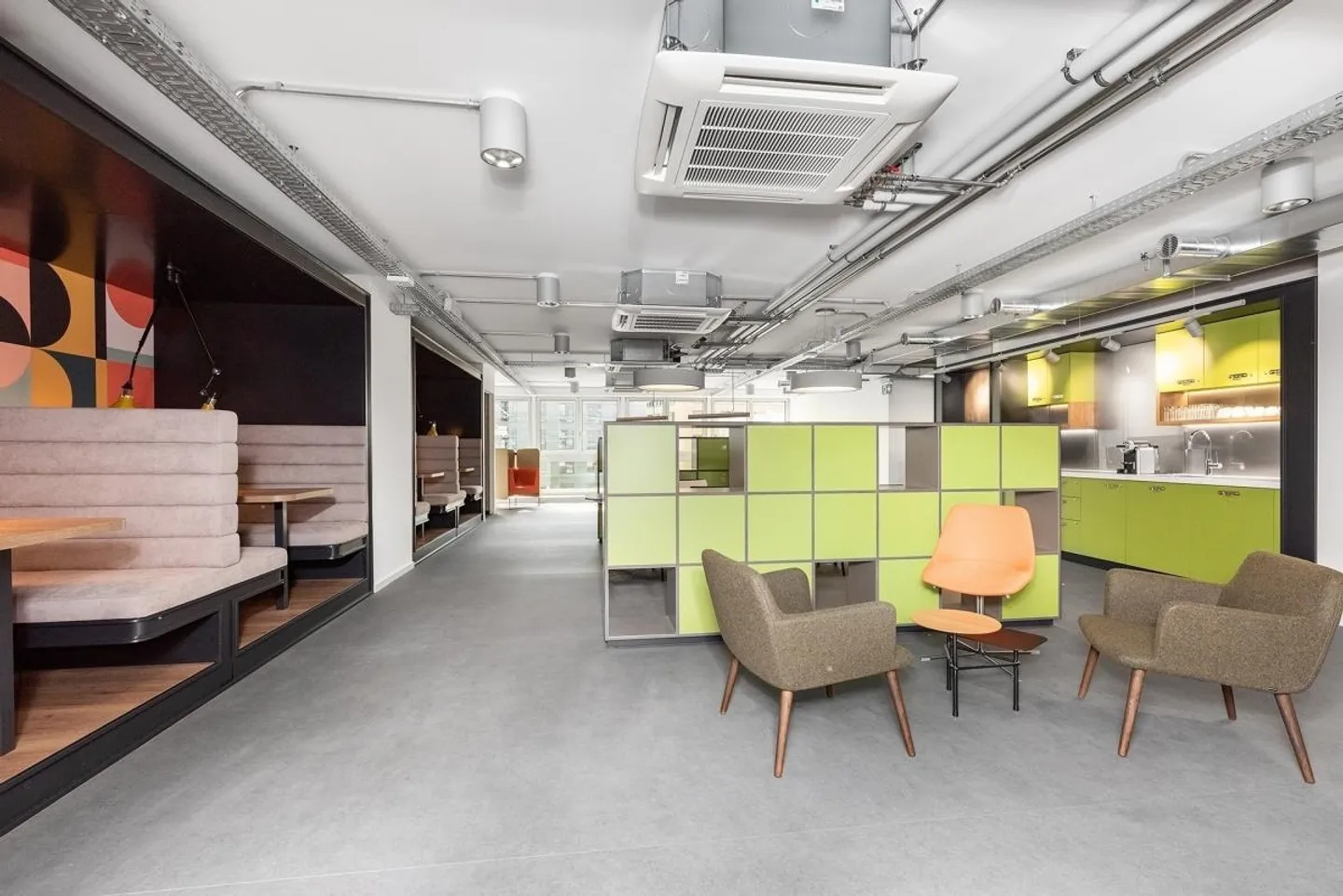 Espace de bureau privé pour 3 personnes à Regus Bessières - Photo 4 sur 8