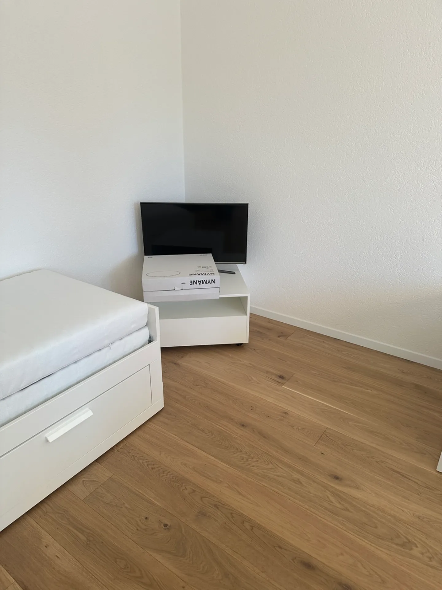 Studio rénové à Crans - Photo 4 sur 11