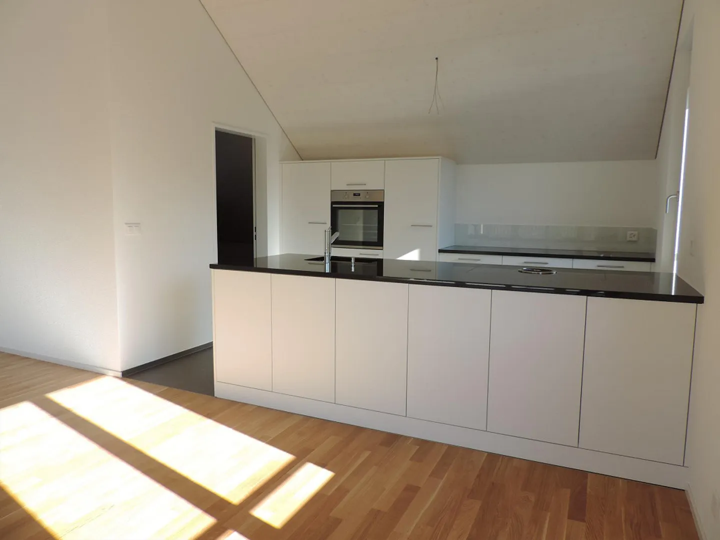 Geräumige Dachgeschosswohnung in Dulliken - Foto 3 von 13