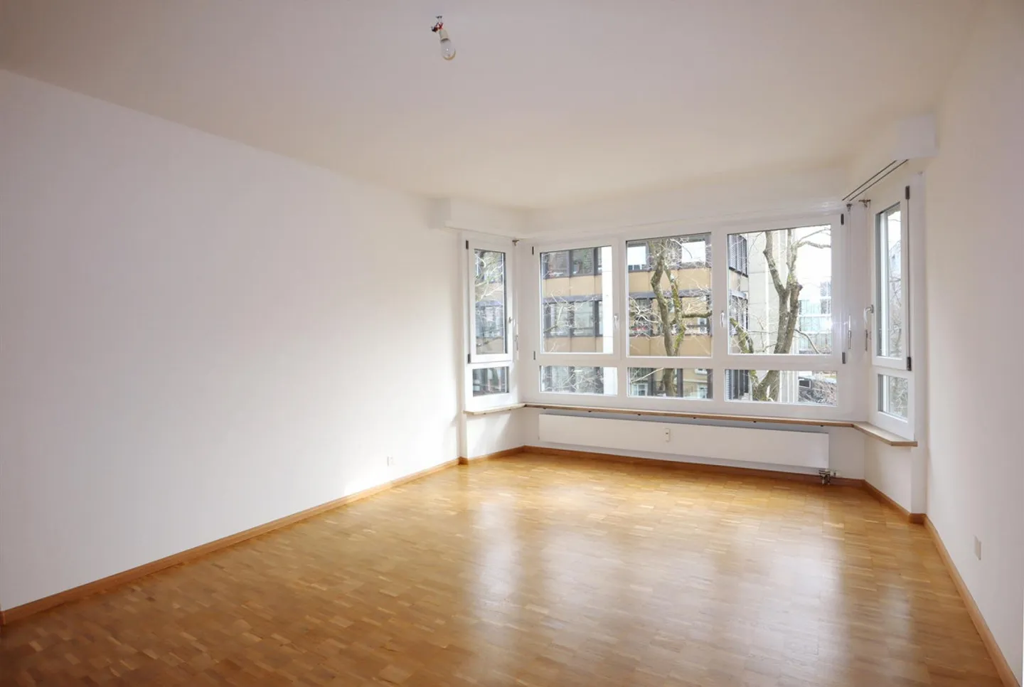 Dans une rue calme de Gundeli - Photo 2 sur 9