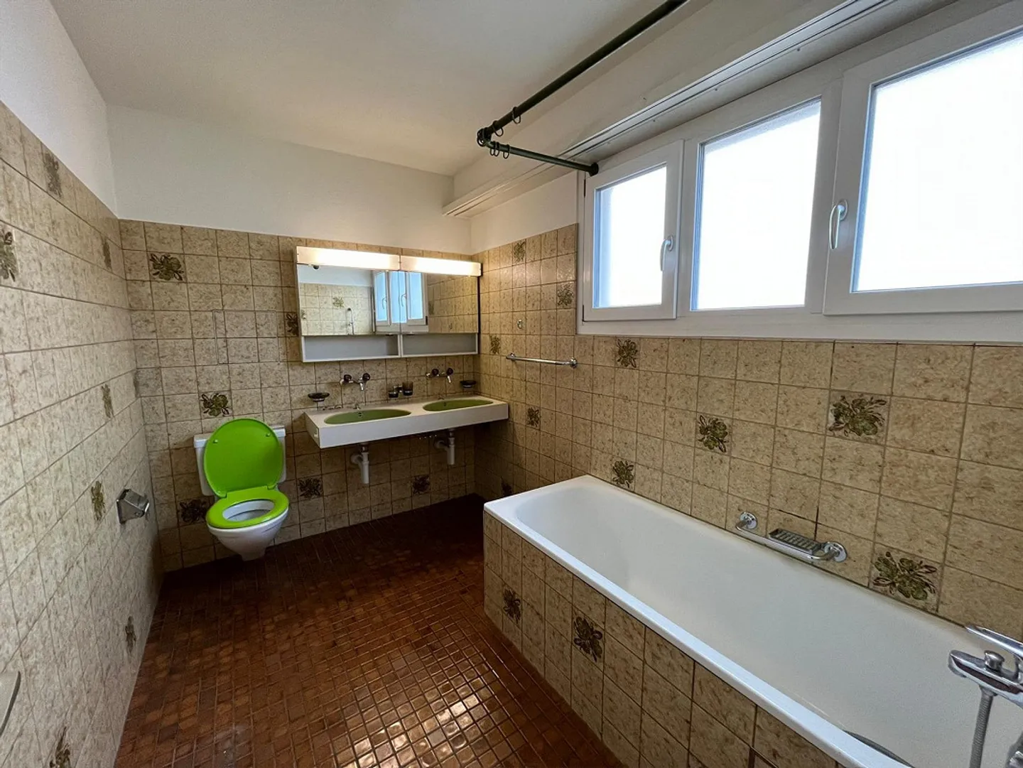 Dans une rue calme de Gundeli - Photo 9 sur 9