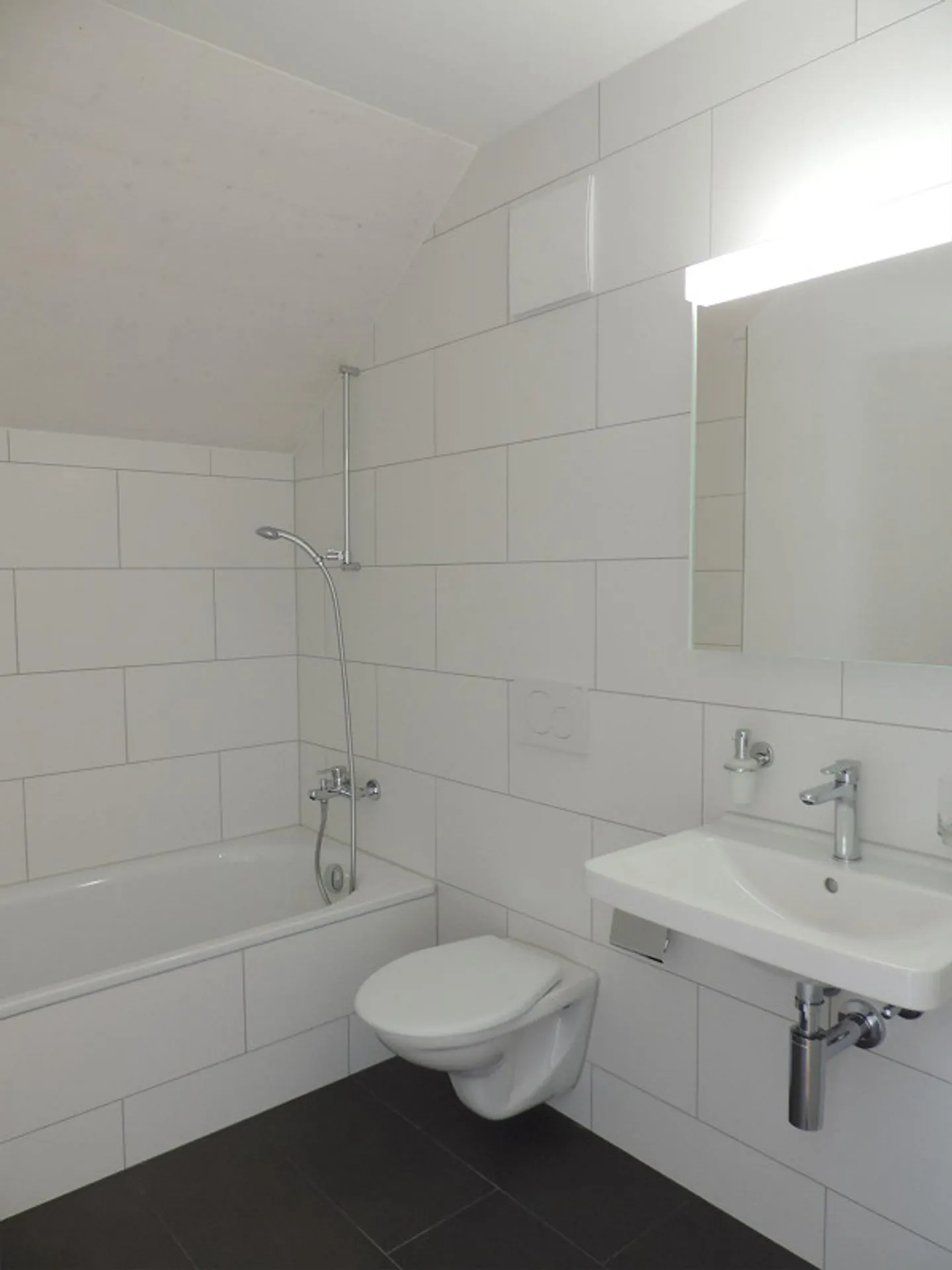 Geräumige Dachgeschosswohnung in Dulliken - Foto 10 von 13