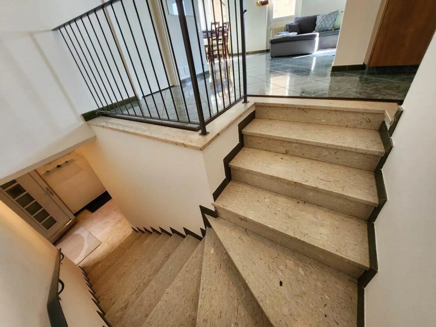 Bella casa bifamiliare di 5,5 stanze (3,5 + 3,5) - Foto 10 di 20