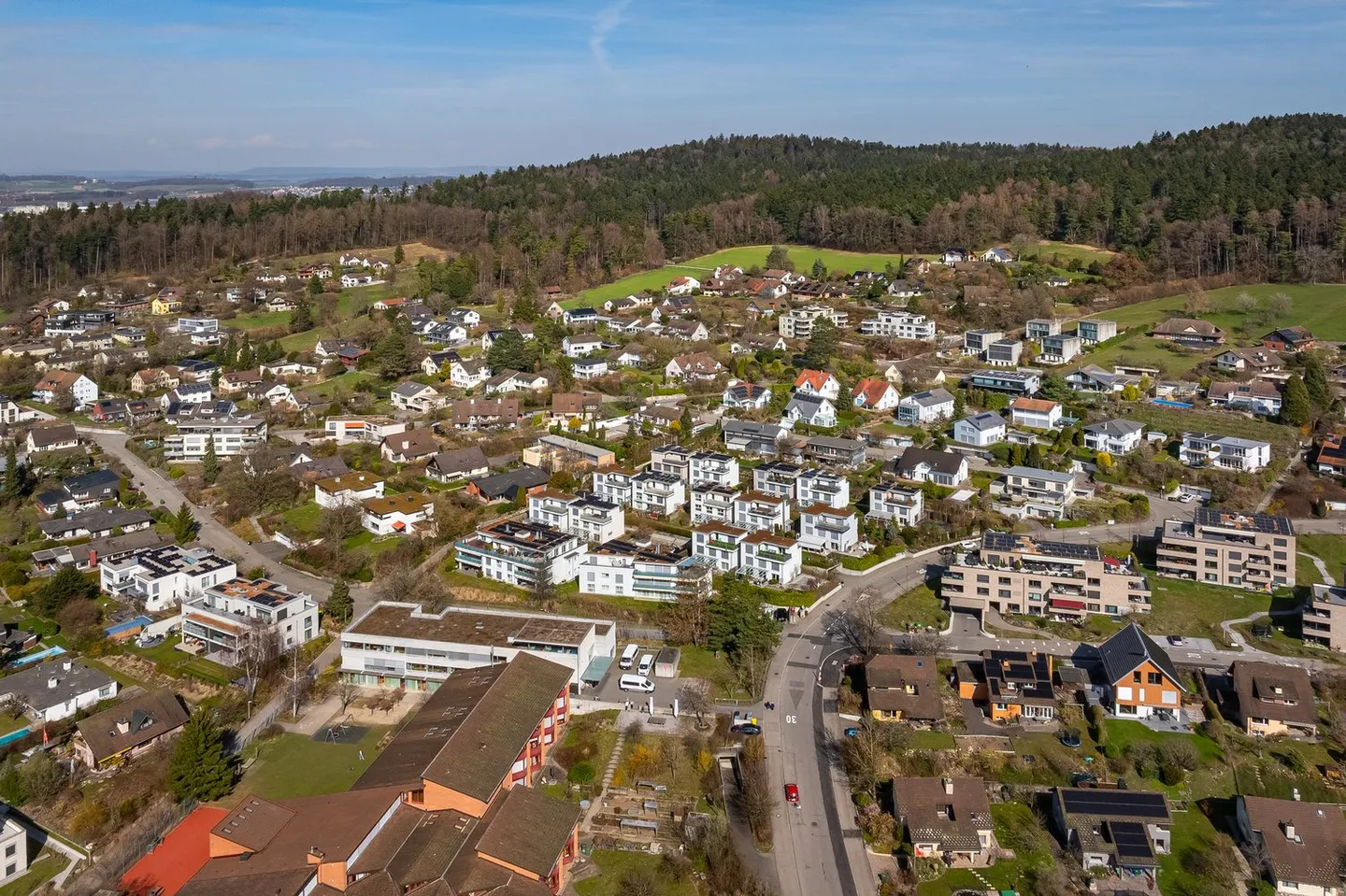 Living in peace. Well connected. Being at home. - Photo 9 of 9