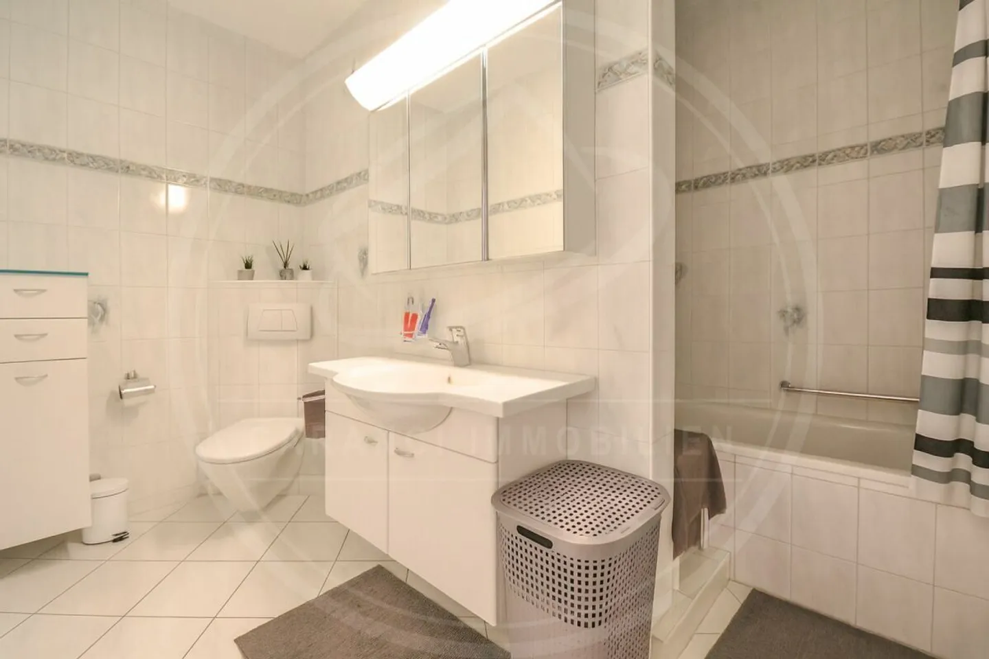 Grosszügige neue 1½-Zimmer-Dachwohnung mit Charme! - Foto 6 von 13