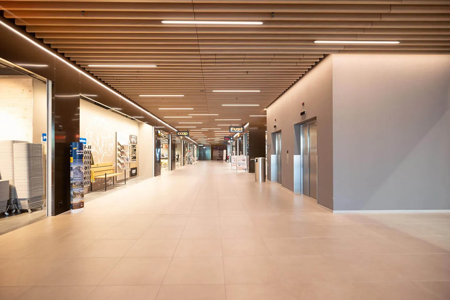 Lavorare al cuore di Buochs – Spazio commerciale attraente a Nähseydi - Foto 1 di 7