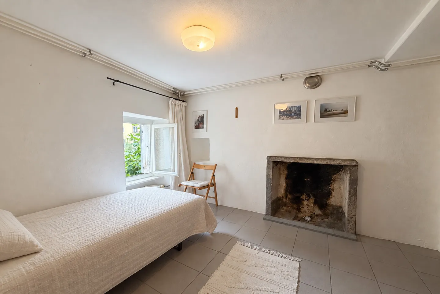 MAISON SPACIEUSE ET CARACTÉRISTIQUE DE 6,5 PIÈCES À CADRO - Photo 12 sur 13